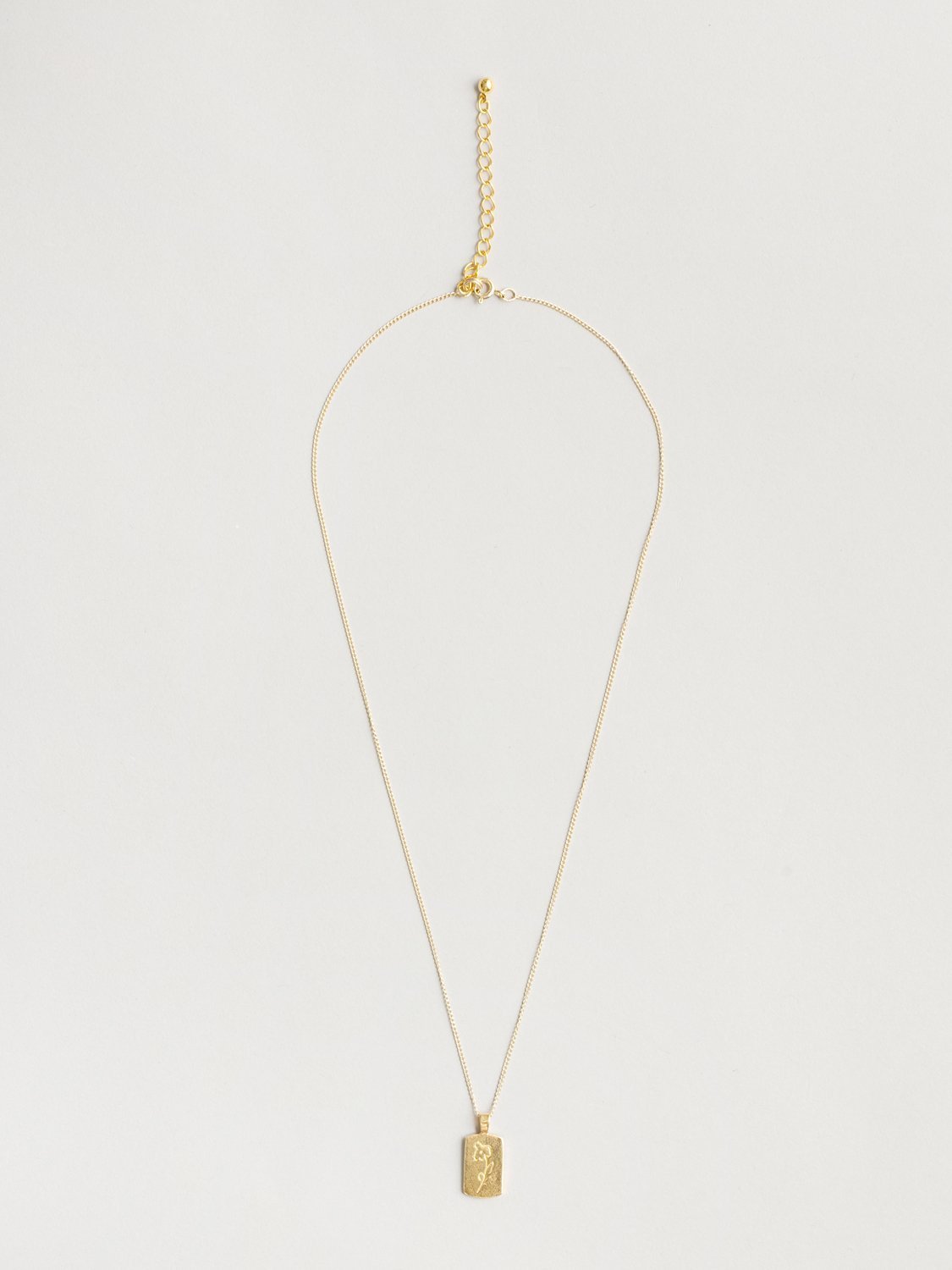 Elsworth Necklace in Gold