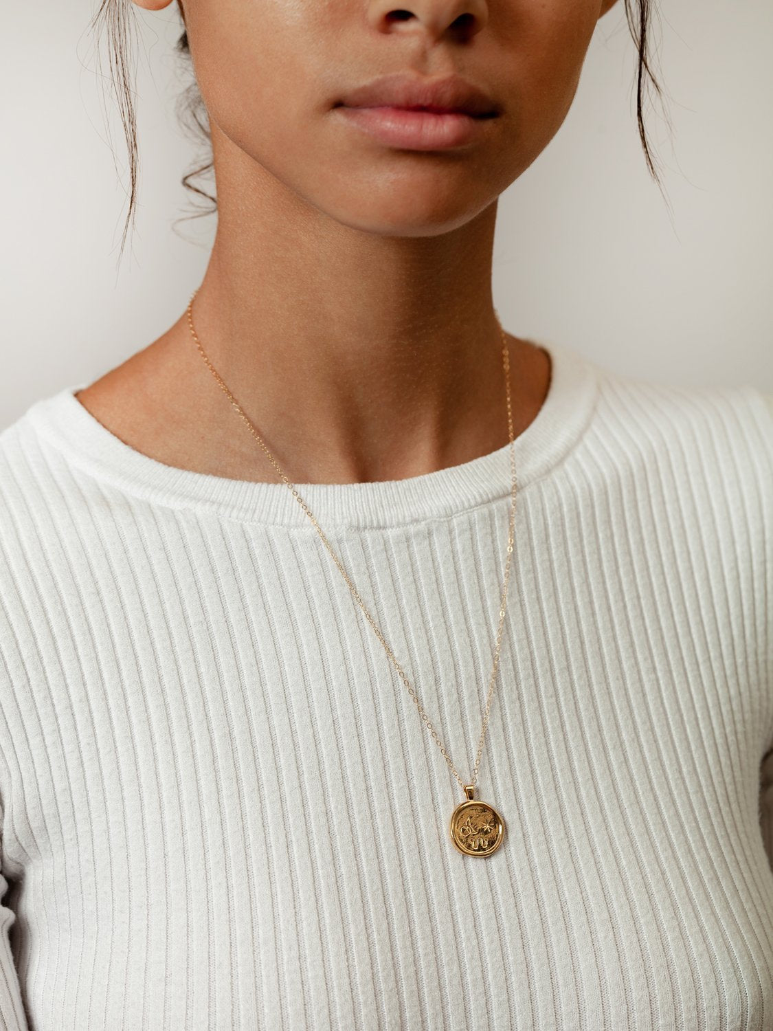 Miro Necklace in Gold