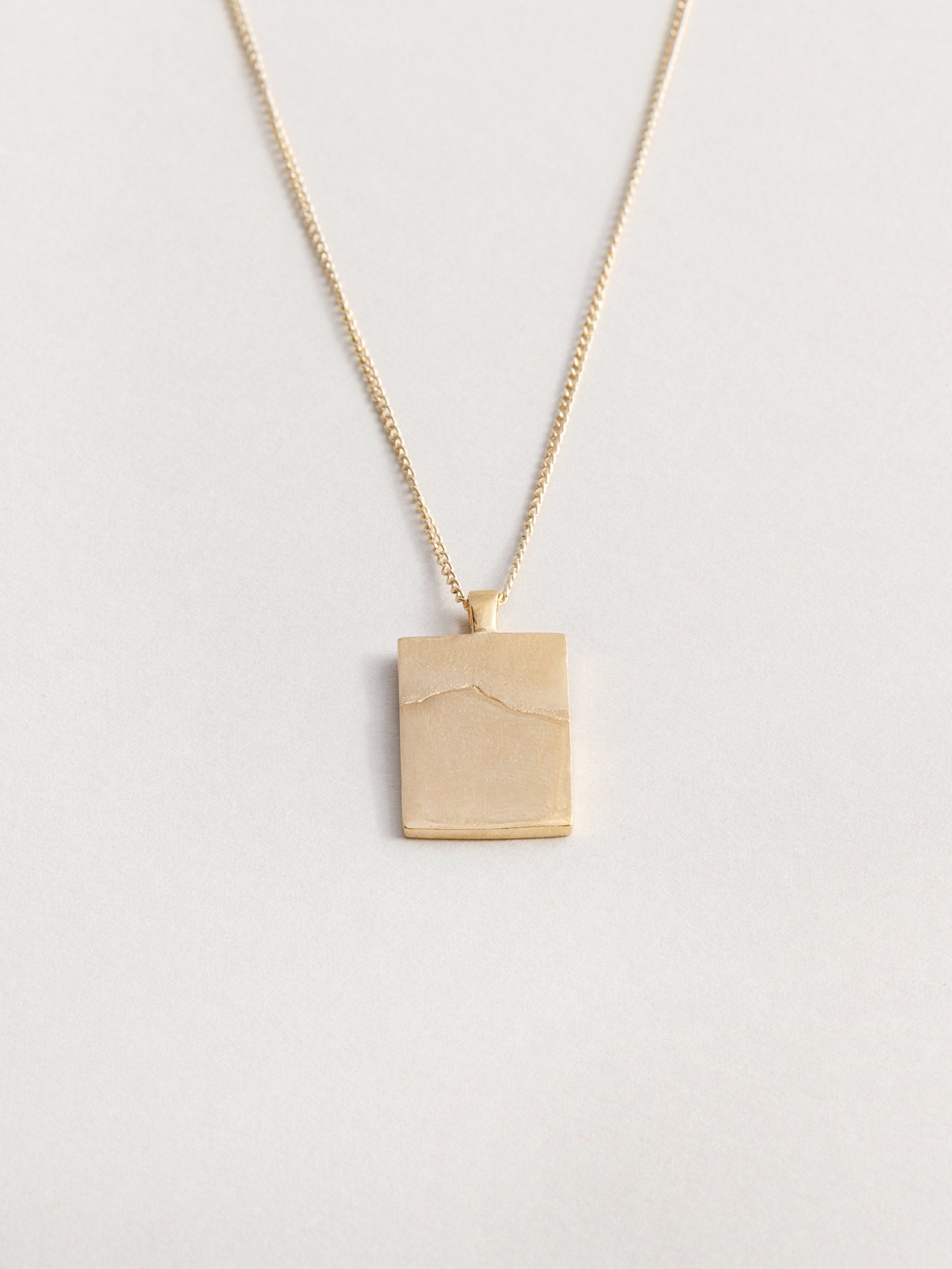Sonder Necklace in Gold
