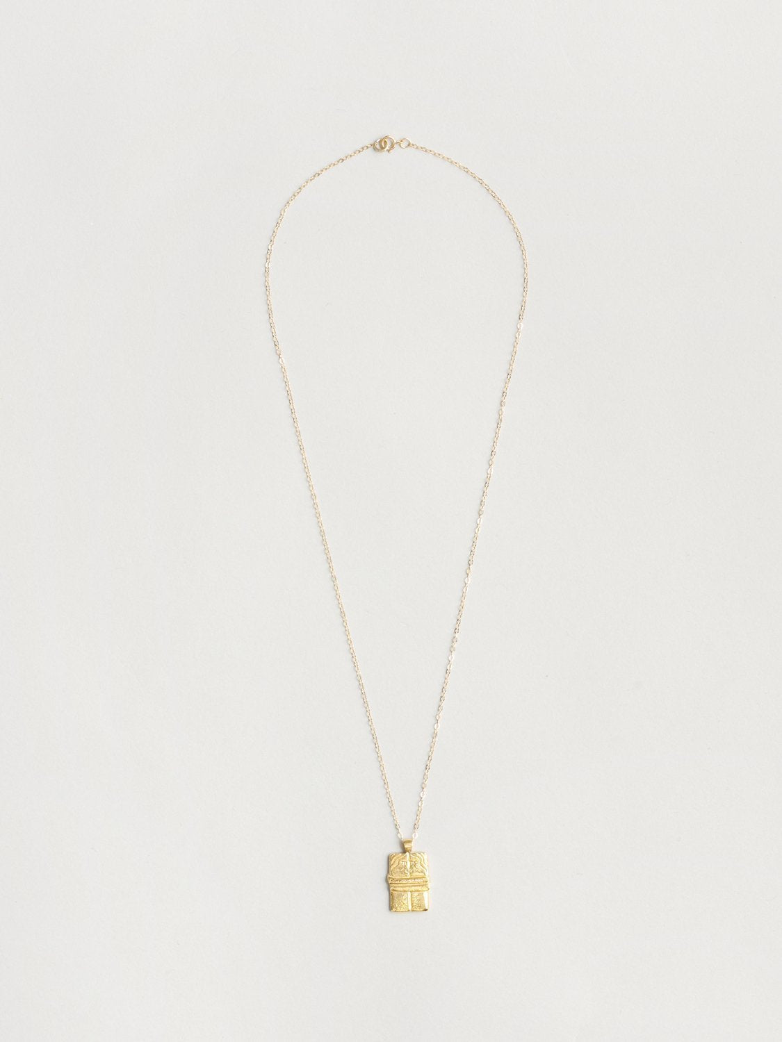 The Kiss Necklace in Gold