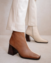 Shilo Boots in Tan/Beige