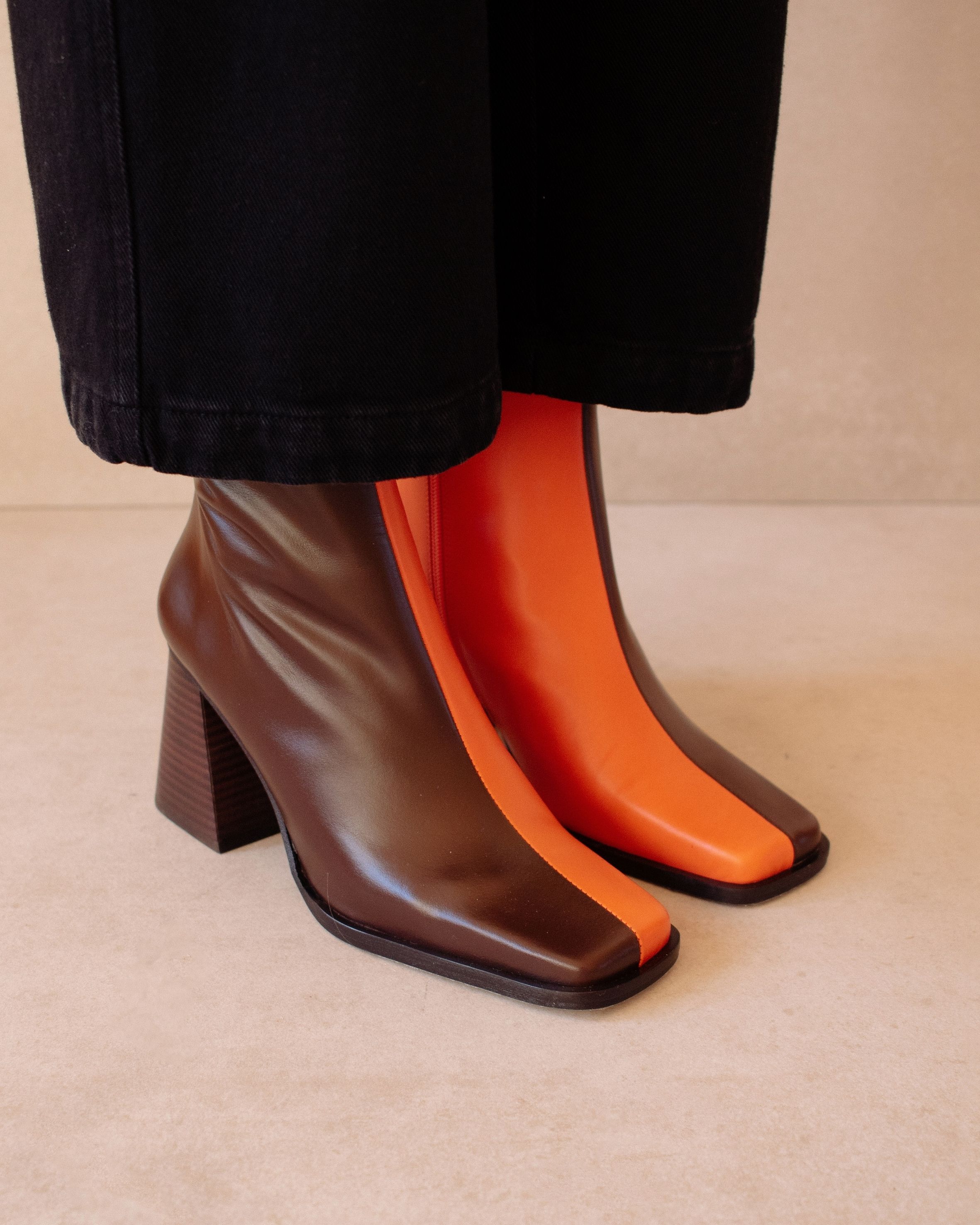 Shilo Boots in Brown/Orange