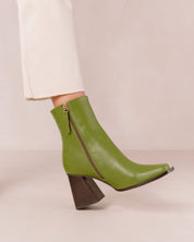 Shilo Boots in Green/Cream