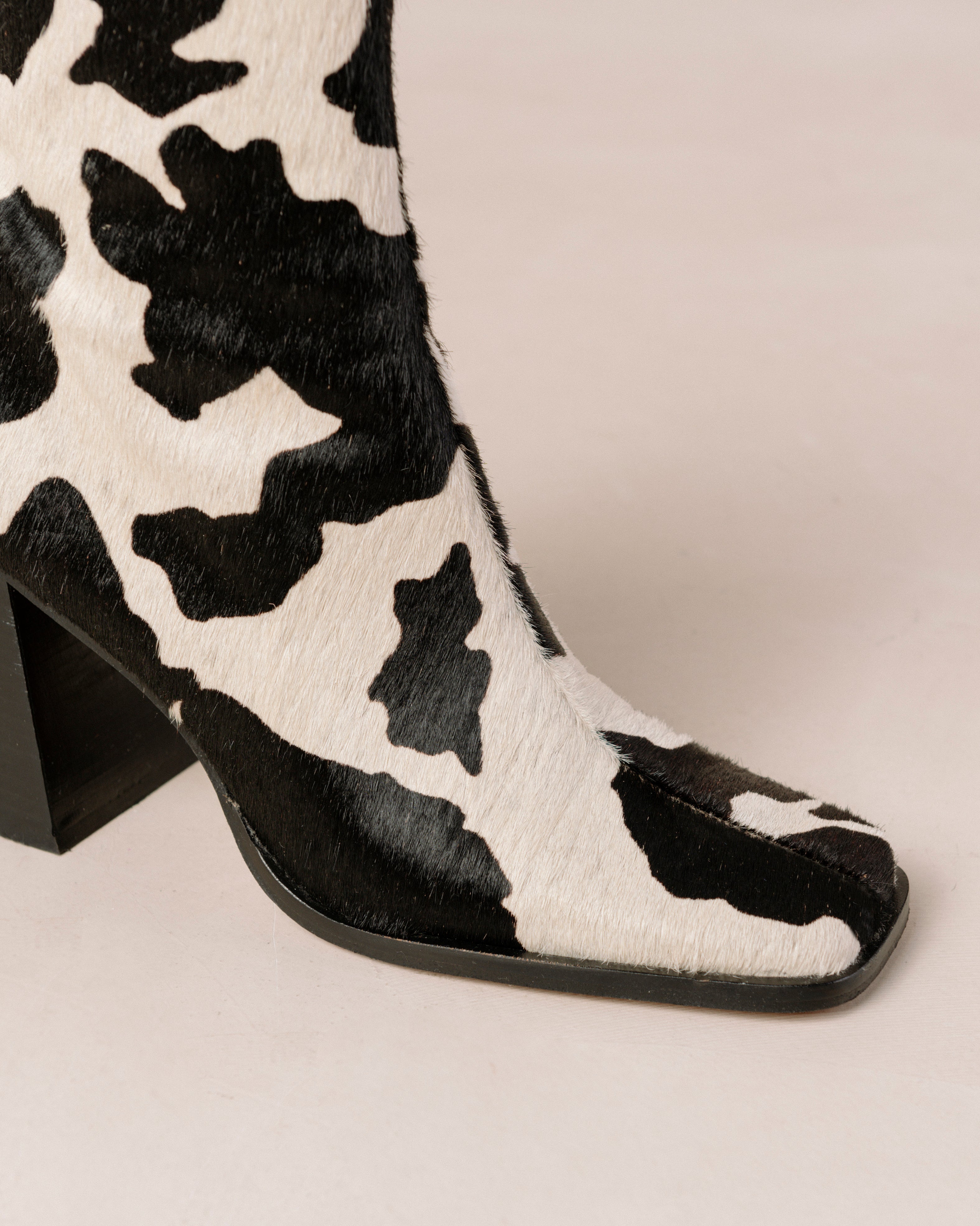 Shilo Boots in Cow