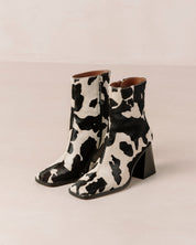 Shilo Boots in Cow