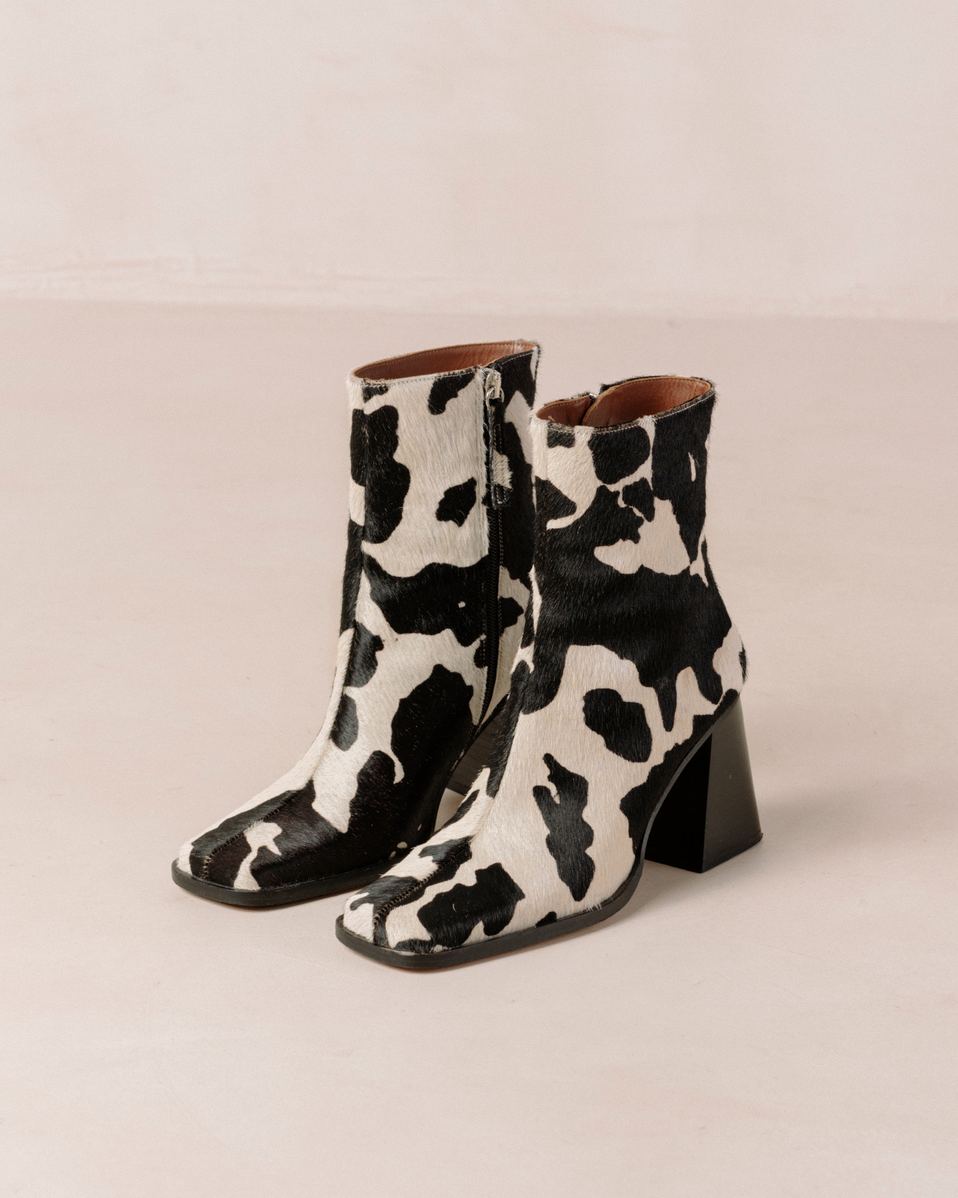 Shilo Boots in Cow
