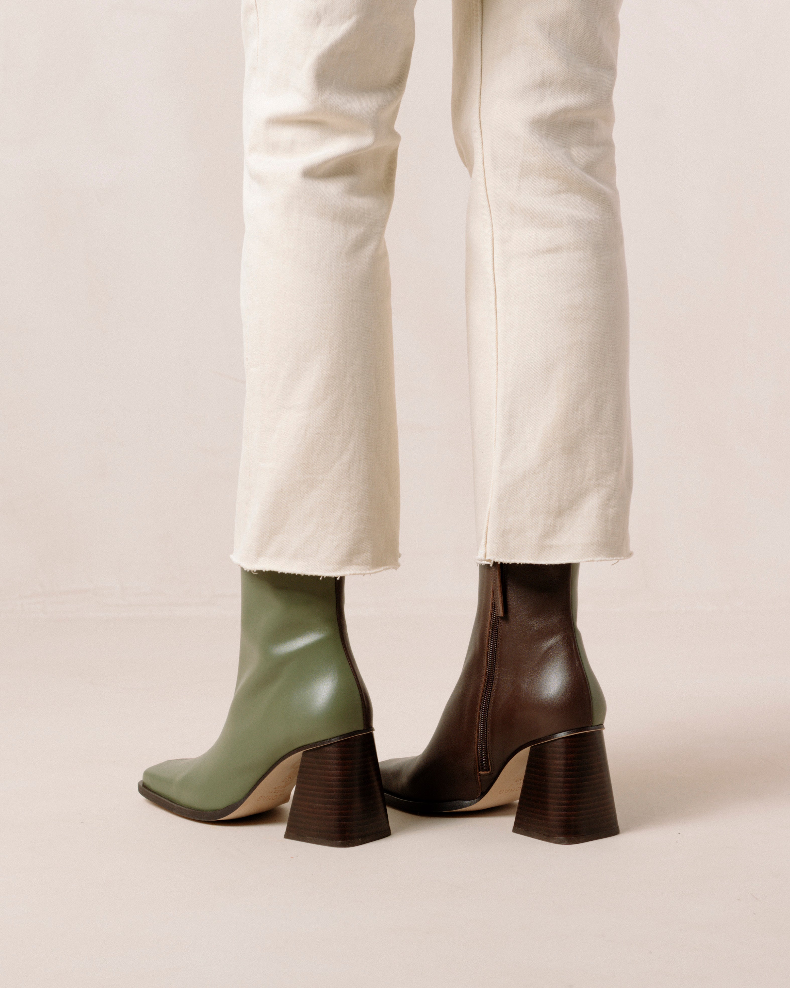 Shilo Boots in Olive/Brown