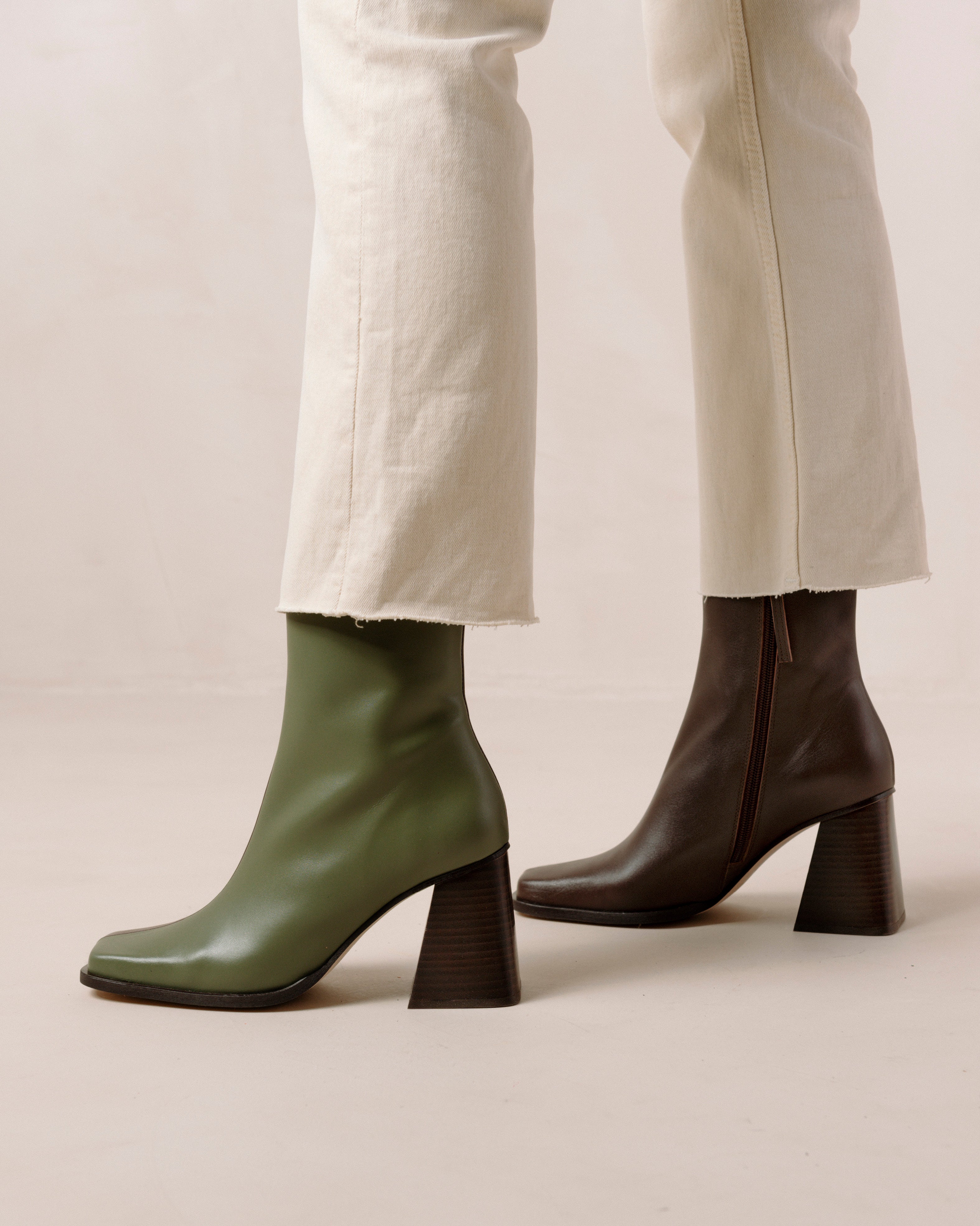 Shilo Boots in Olive/Brown