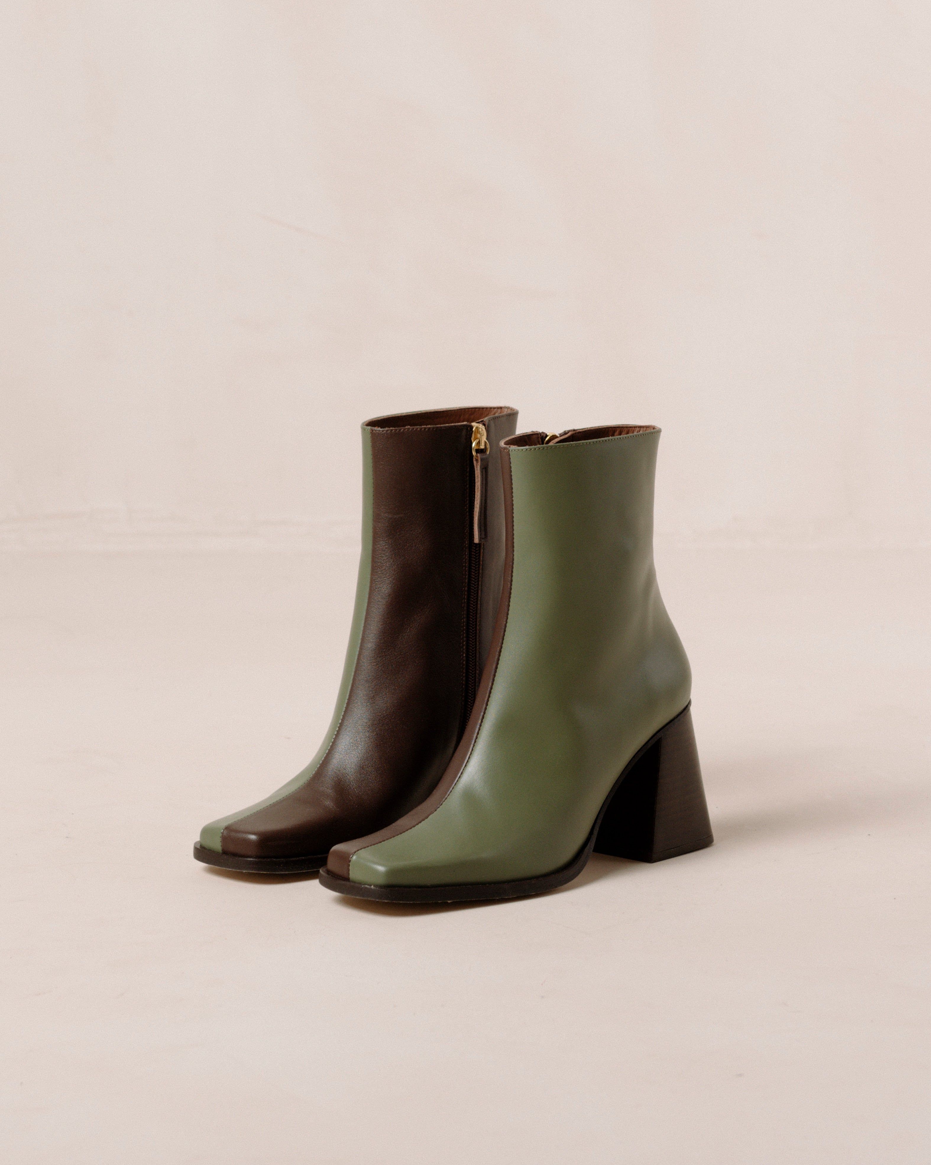 Shilo Boots in Olive/Brown