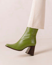 Shilo Boots in Green