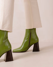 Shilo Boots in Green