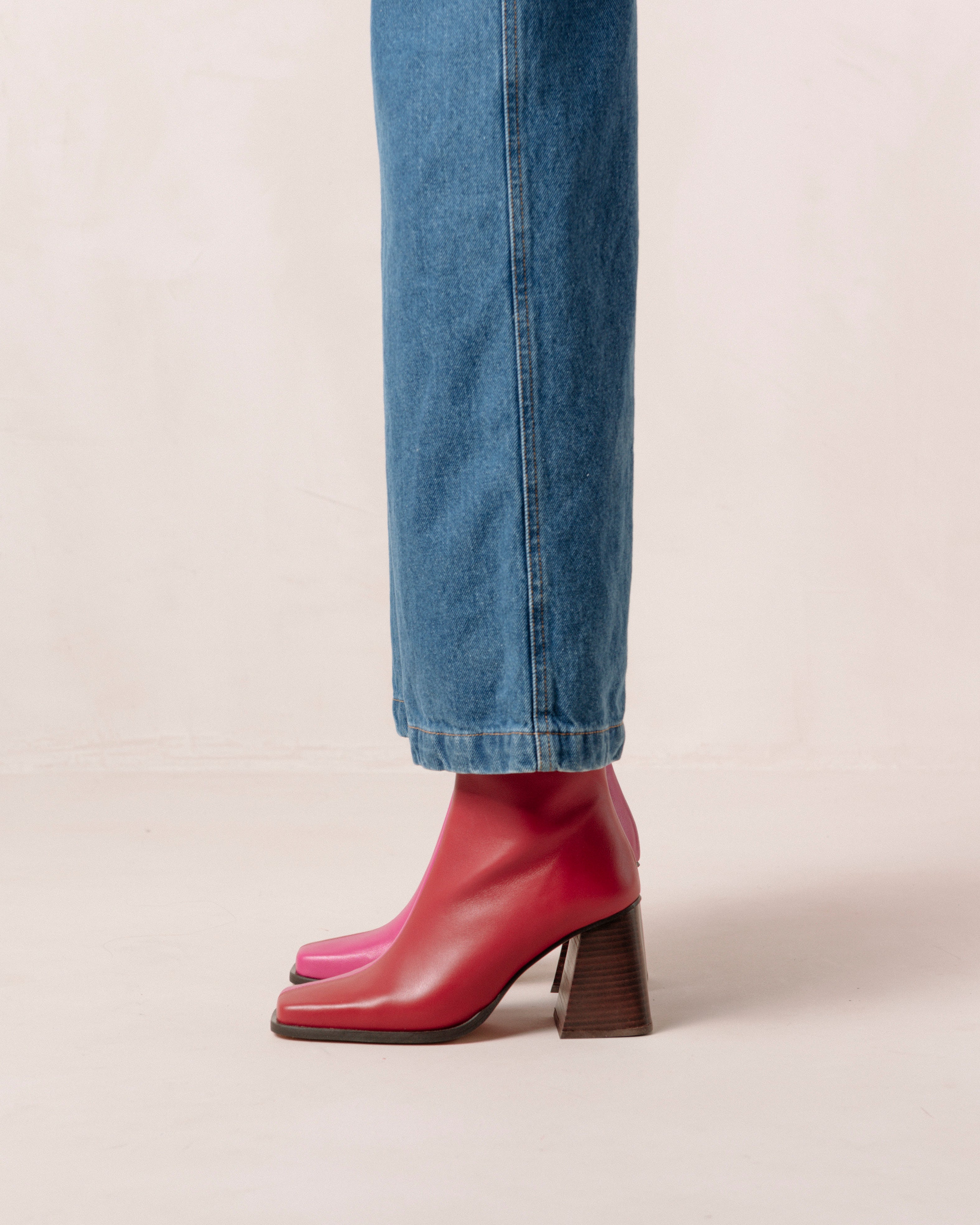 Shilo Boots in Magenta/Red