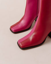 Shilo Boots in Magenta/Red