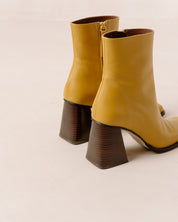 Shilo Boots in Yellow