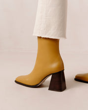 Shilo Boots in Yellow
