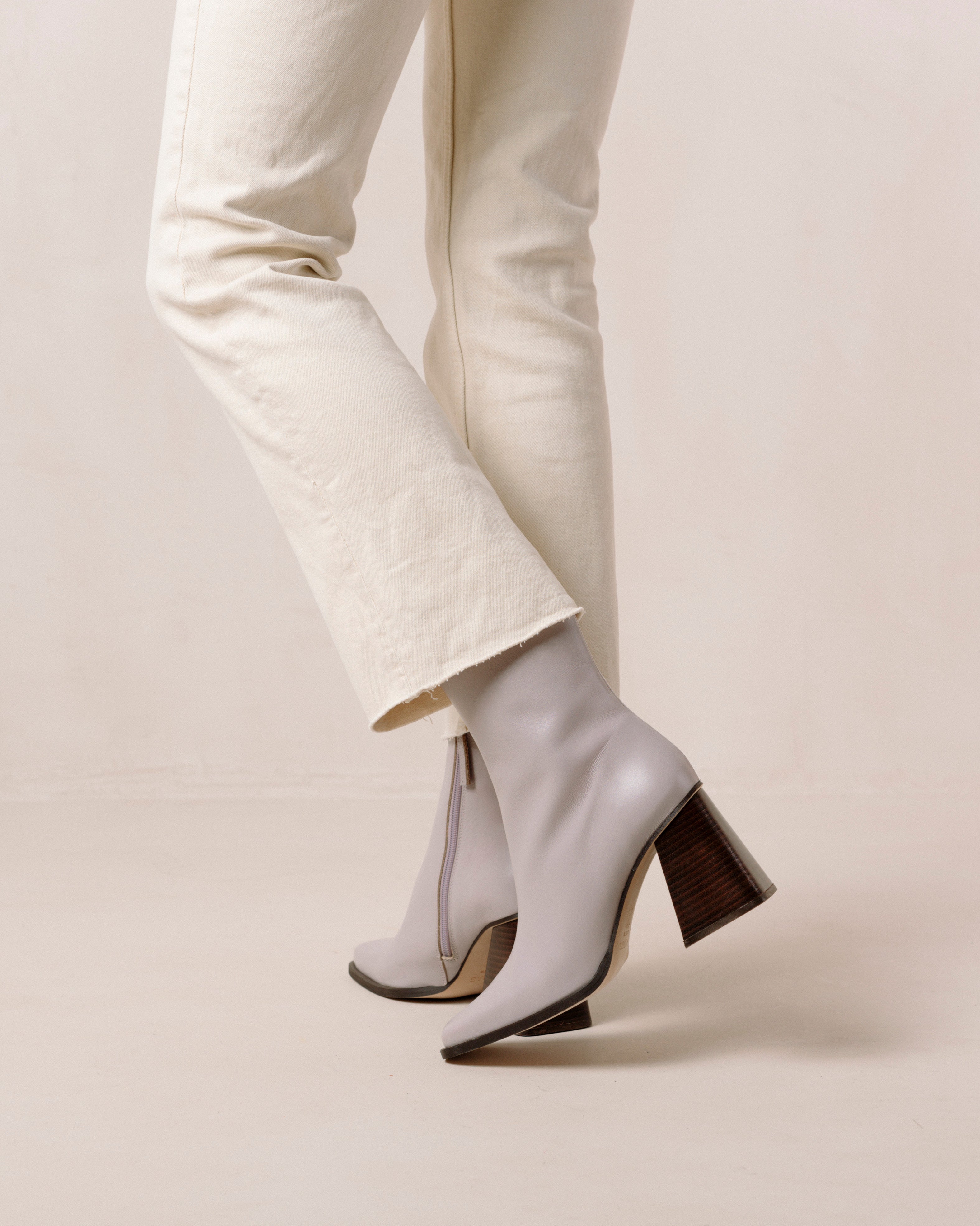 Shilo Boots in Mauve