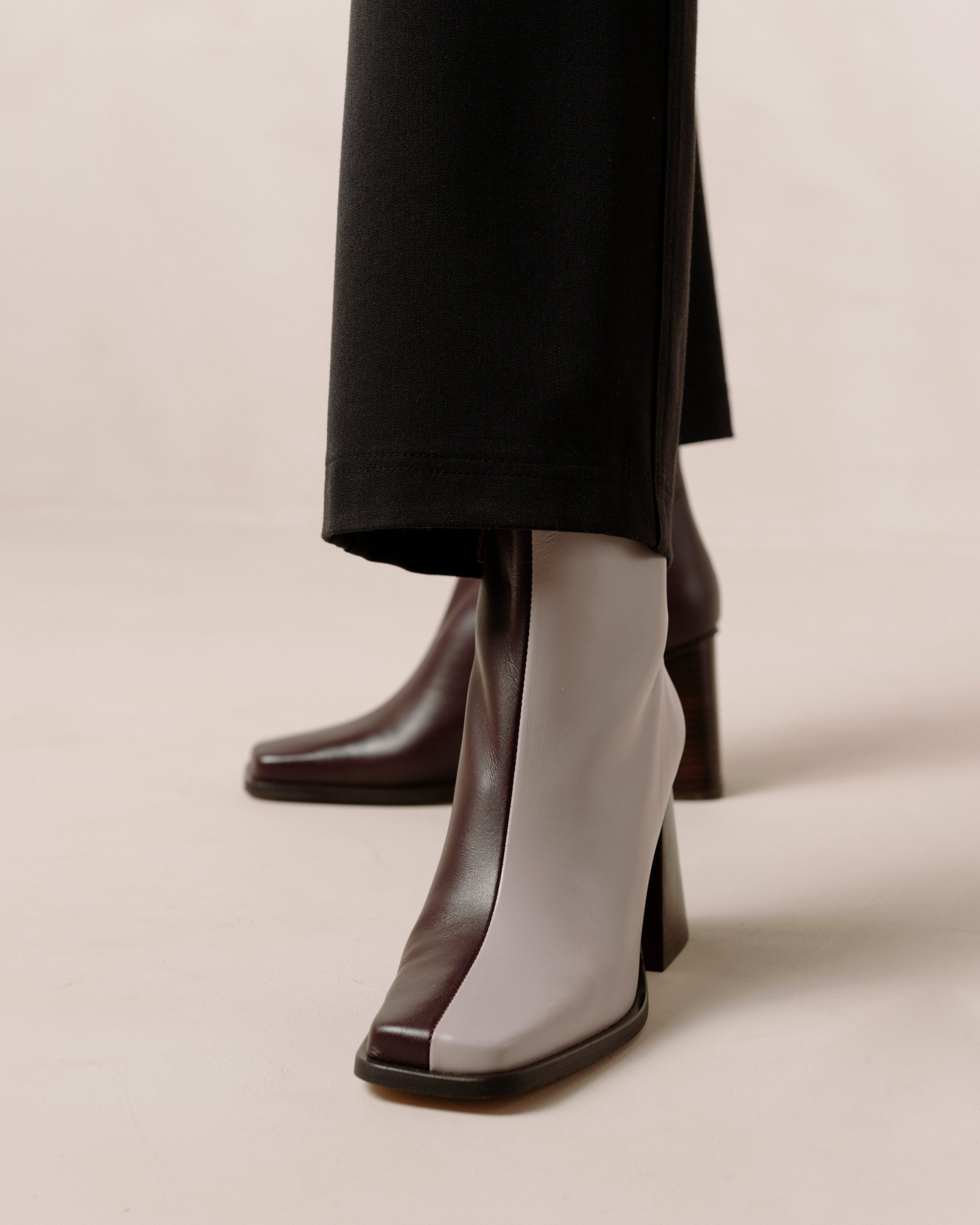 Shilo Boots in Mauve/Burgundy