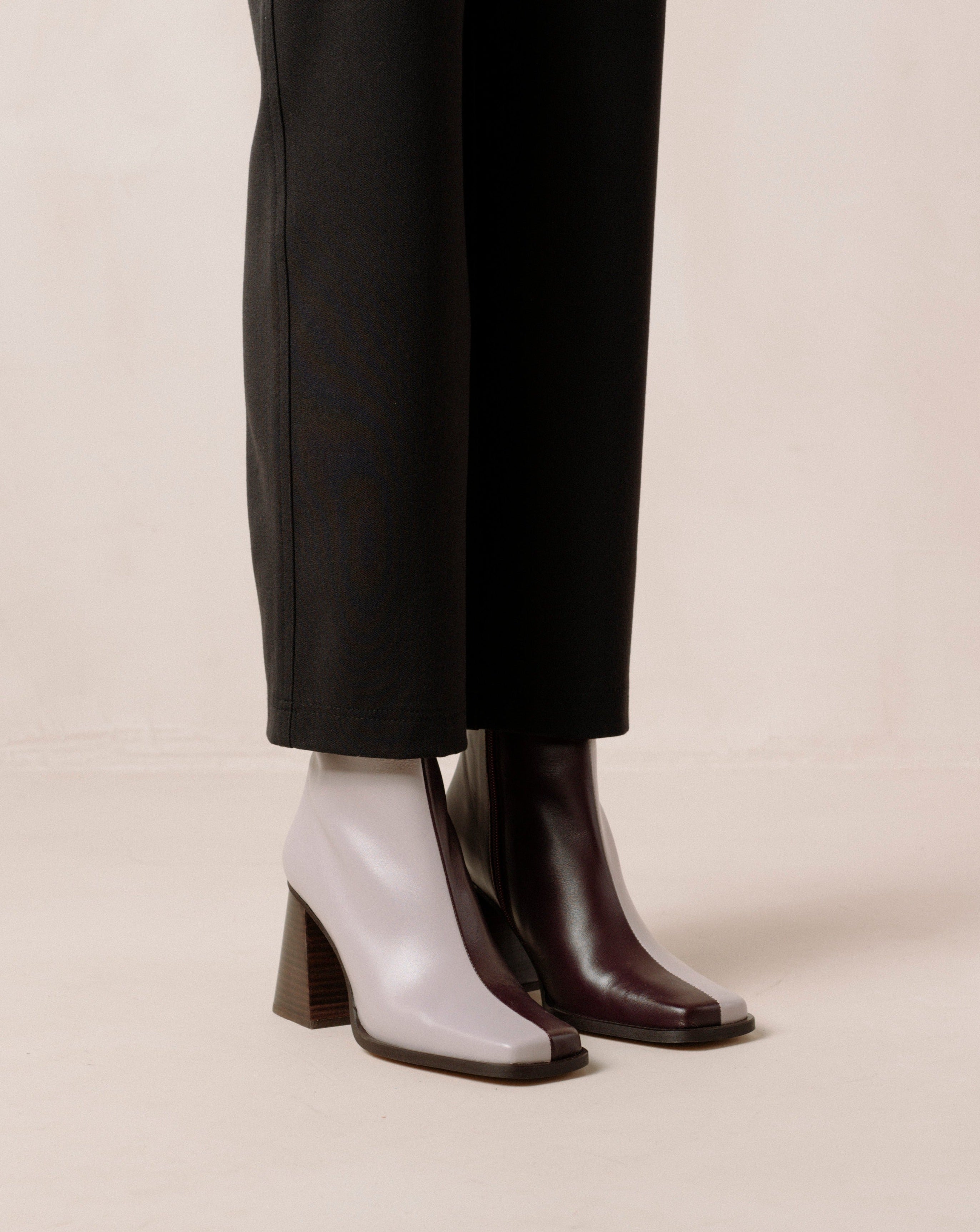 Shilo Boots in Mauve/Burgundy