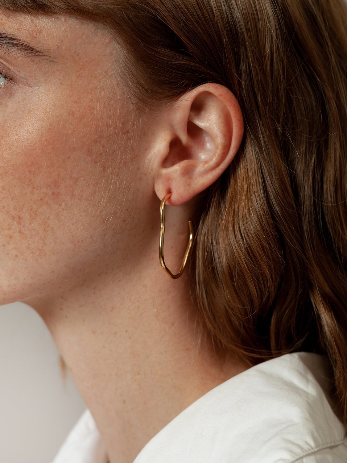Arp Hoops in Gold
