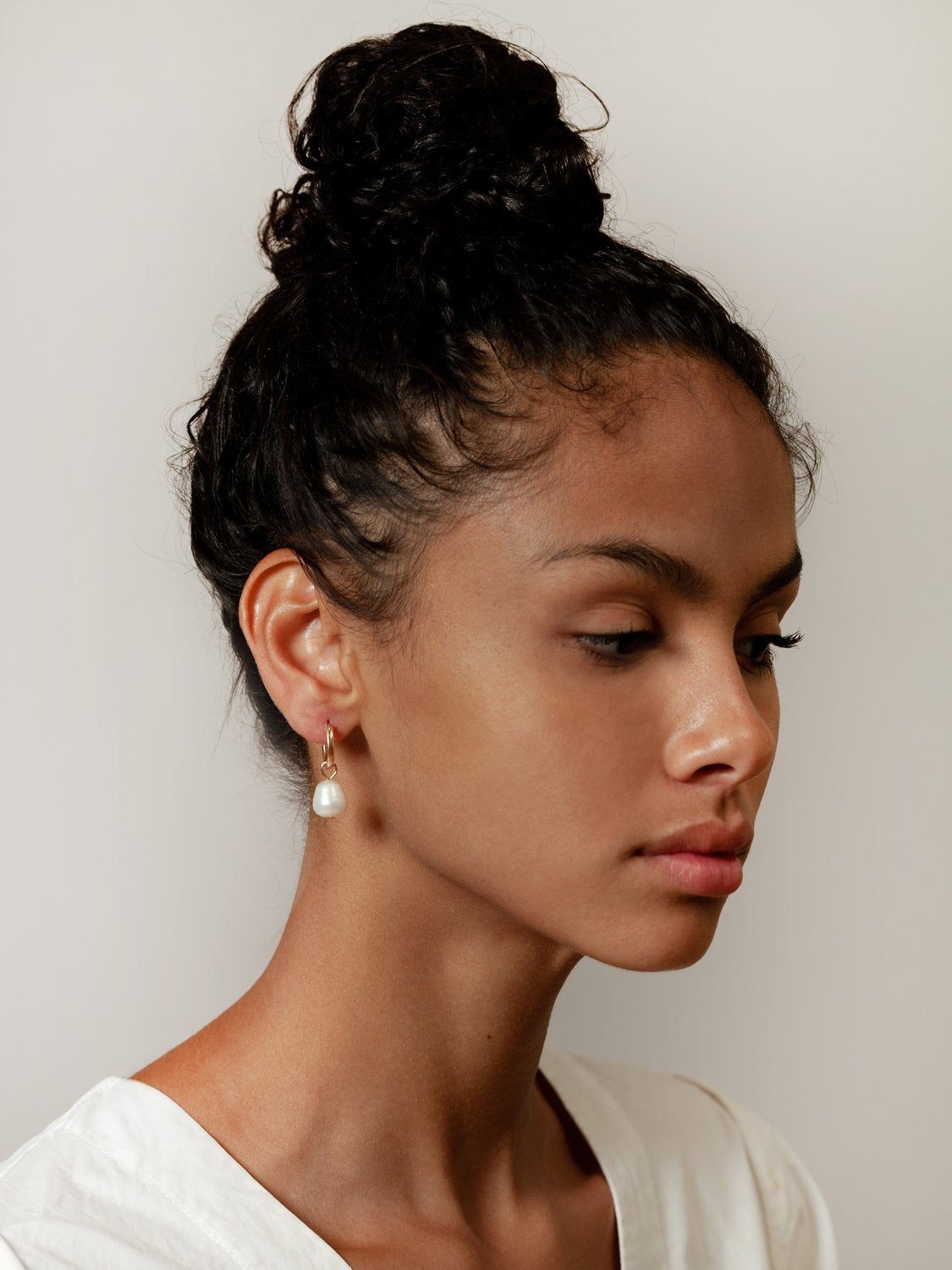 Small Pearl Hoops in Gold