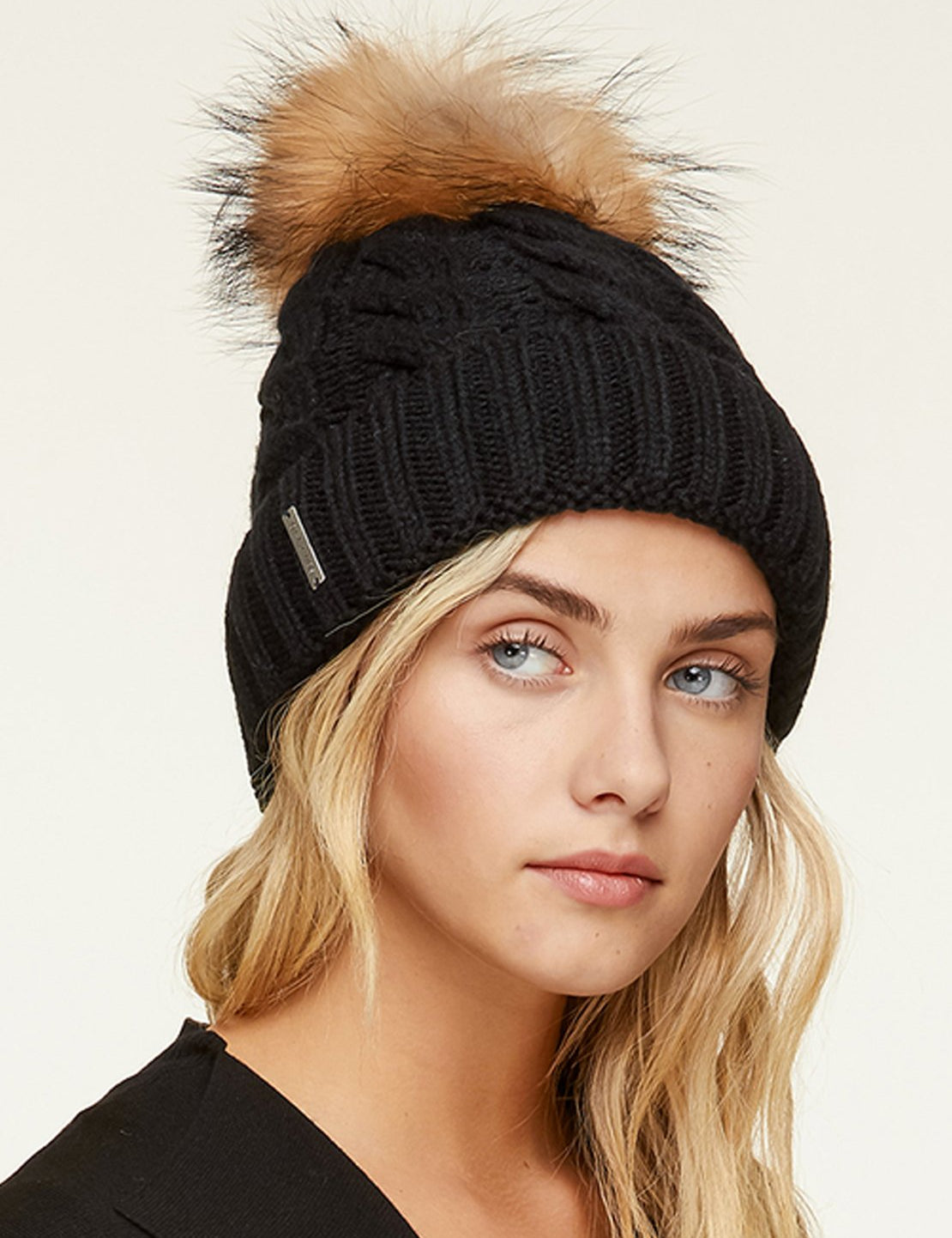 soia-kyo-womens-amalie-n-beanie-black.jpg