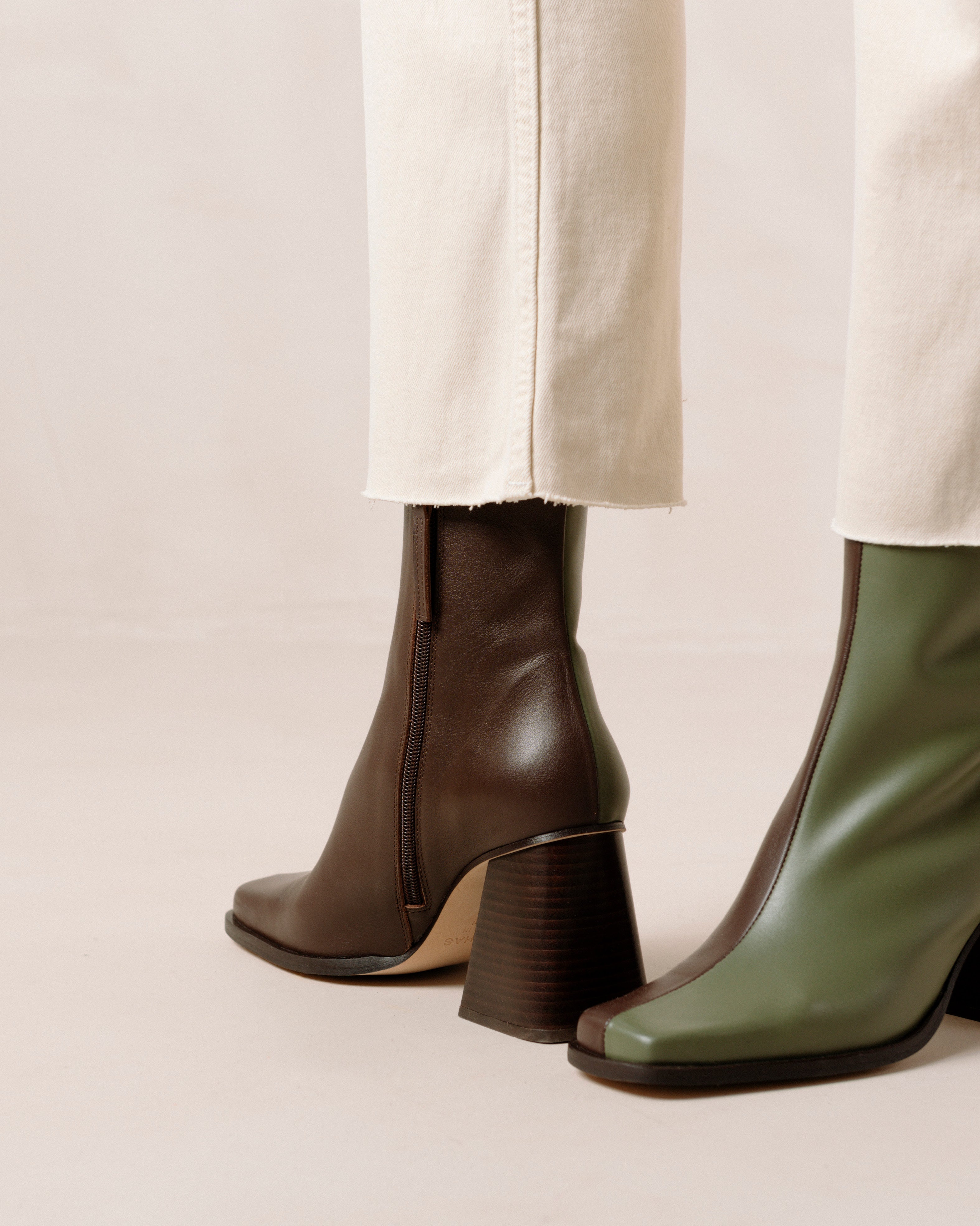 Shilo Boots in Olive/Brown